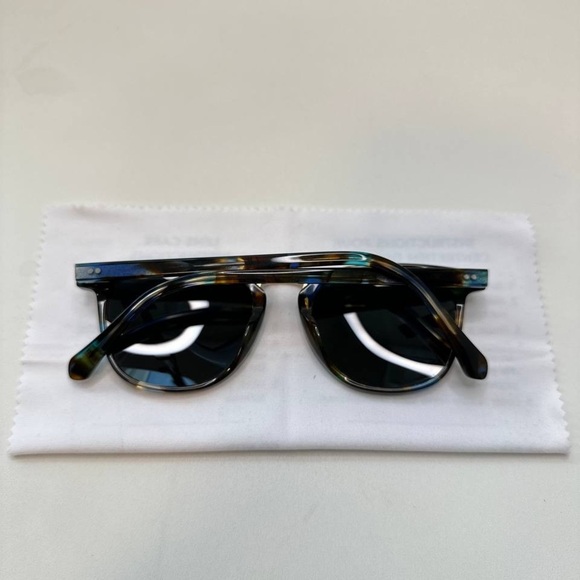 ✨ Carfia Polarized Sunglasses – Unisex – Tortoise / Blue Accents - Picture 6 of 14